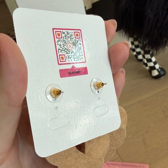 Lisi Lerch Remi Shell Beaded Earrings - Picture 6 of 6